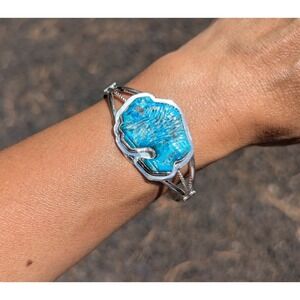 Navajo Carved Bison Kingman Turquoise Sterling Silver Cuff Bracelet Size 6.5in**